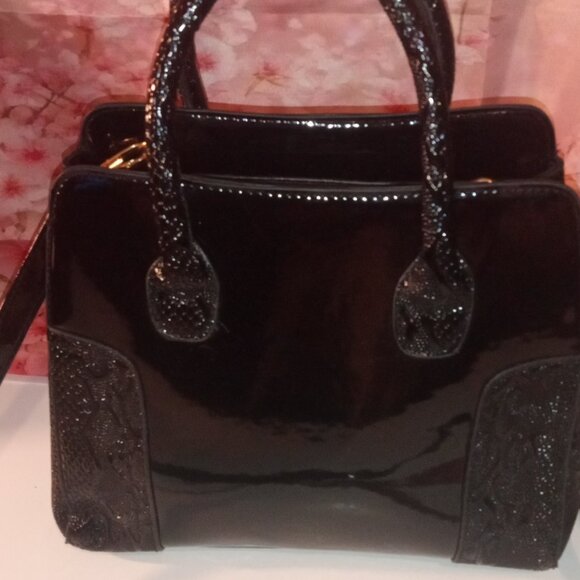 BLACK PATENT LEATHER SATCHEL/SHOULDER HANDBAG W/ SHOULDER STRAP - Picture 7 of 11